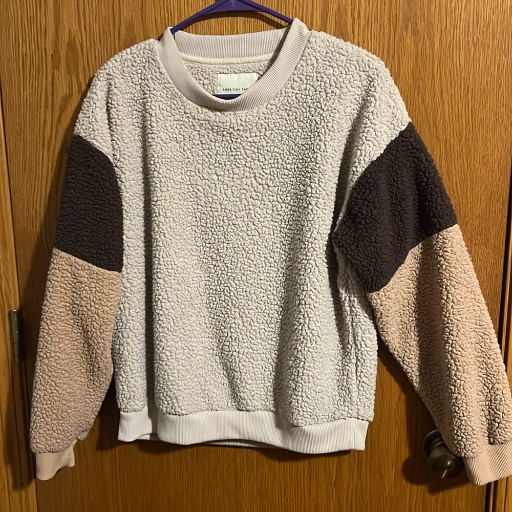 American Eagle sweater medium